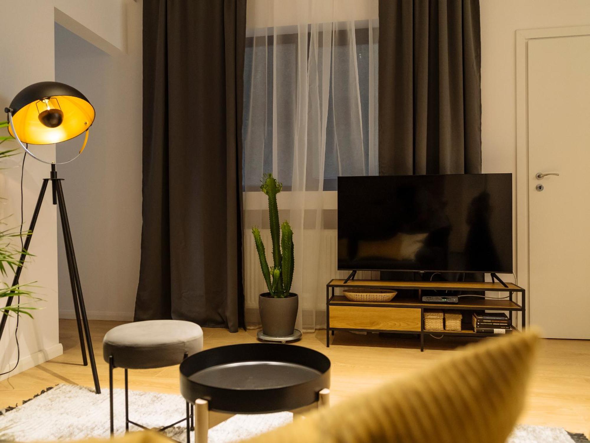 Bright 3Br Flat - Top Location - Green View Balcony Bukarest Exterior foto